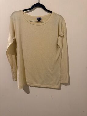 Patagonia Long Sleeve Crewneck Top - Light Yellow Size Medium
